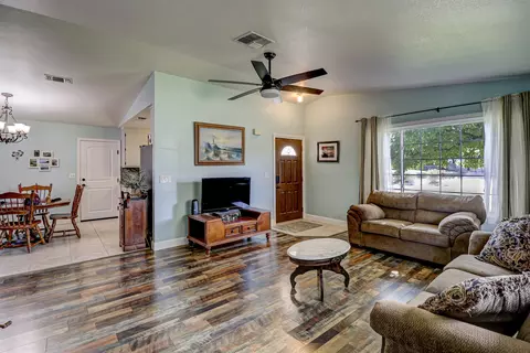 3734 Lake Forest Dr, Redding, CA 96003 photo 3