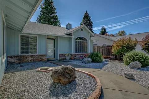 1962 Chiella Ln, Redding, CA 96002