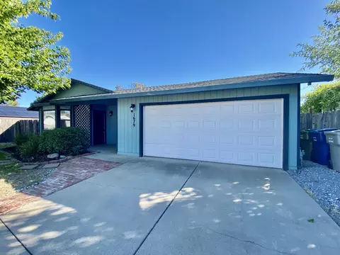 1679 Strauss Ln, Redding, CA 96003 photo 1