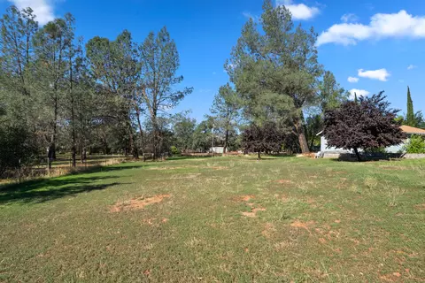 1523 Mistletoe Ln, Redding, CA 96002 photo 49