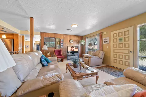 1523 Mistletoe Ln, Redding, CA 96002 photo 37