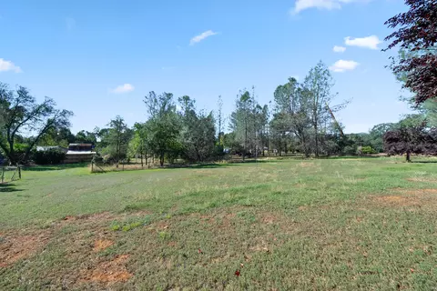 1523 Mistletoe Ln, Redding, CA 96002 photo 47