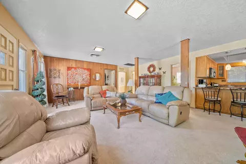 1523 Mistletoe Ln, Redding, CA 96002 photo 36