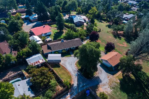 1523 Mistletoe Ln, Redding, CA 96002 photo 18