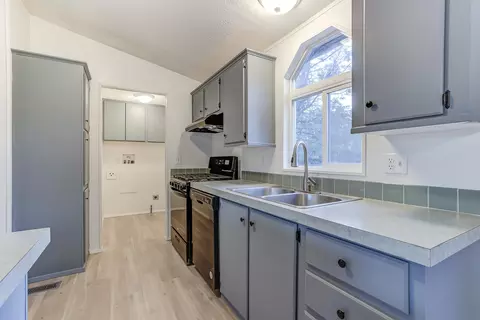 28129 Ca-44, Shingletown, CA 96088 photo 9