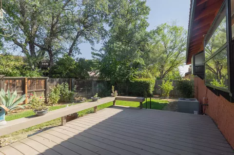 2565 Rainbow Ln, Redding, CA 96002 photo 22