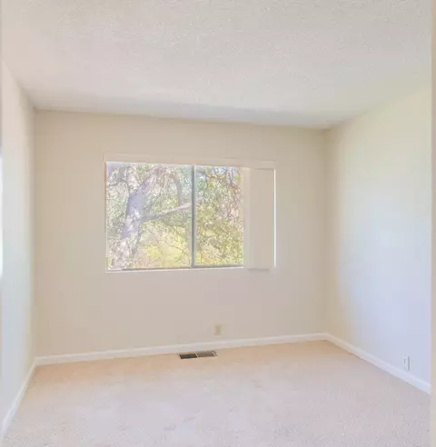 4044 Remington Dr, Redding, CA 96001 photo 10