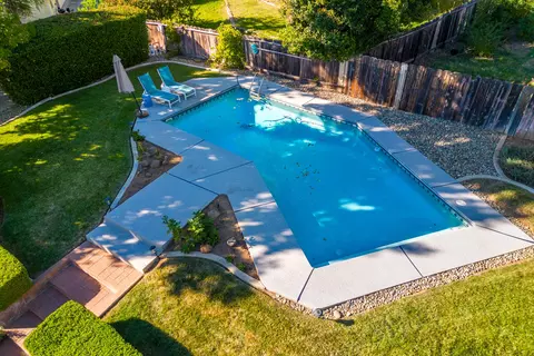 792 Country Oak Dr, Redding, CA 96003 photo 20