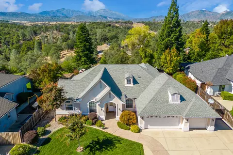 202 Ironwood Ln, Redding, CA 96003 photo 38