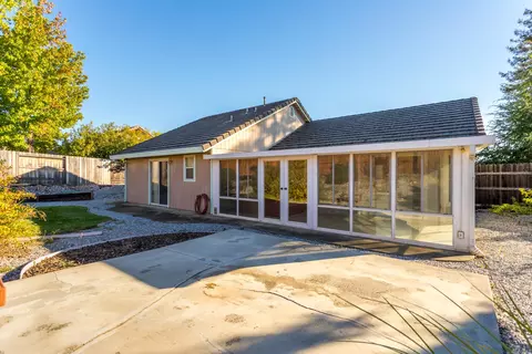 3490 Old Lantern Dr, Redding, CA 96003 photo 17