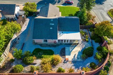 3490 Old Lantern Dr, Redding, CA 96003 photo 3