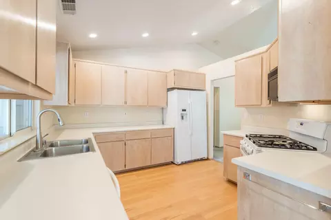 3490 Old Lantern Dr, Redding, CA 96003 photo 6