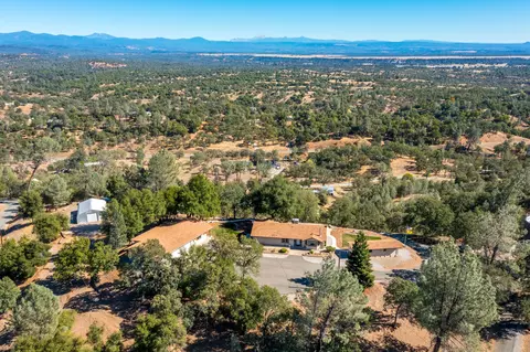 13891 Green Mountain Trl, Redding, CA 96003 photo 48