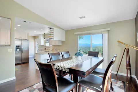 13891 Green Mountain Trl, Redding, CA 96003 photo 10