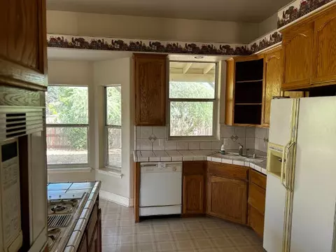 2155 Adirondack Dr, Redding, CA 96001 photo 4