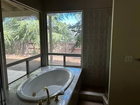 2155 Adirondack Dr, Redding, CA 96001 photo 11