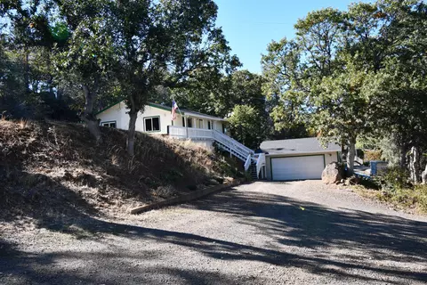 24770 Grand Rapids Ave, Fall River Mills, CA 96028