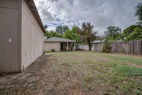 1894 Wheeler St, Redding, CA 96002 photo 30