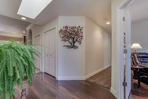 380 Franciscan Trl, Redding, CA 96003 photo 4
