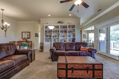 380 Franciscan Trl, Redding, CA 96003 photo 13
