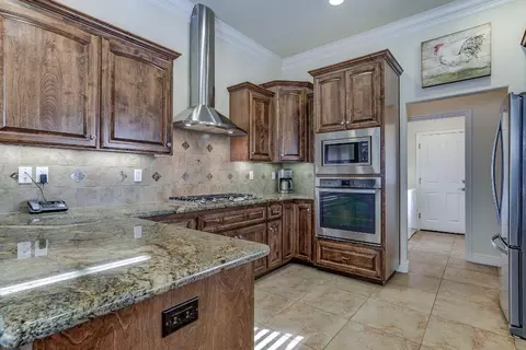 380 Franciscan Trl, Redding, CA 96003 photo 17