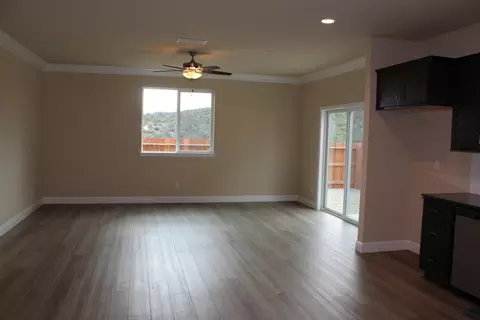 897 Congaree Ln, Redding, CA 96001 photo 5