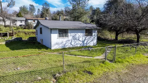 13657 Lassen St, Shasta Lake, CA 96019