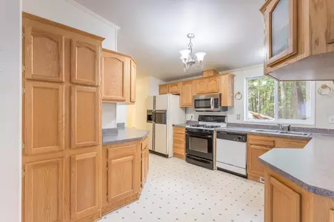 7528 Leaning Cedar Ln, Shingletown, CA 96088 photo 7