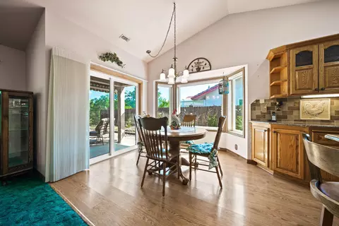 3870 Rushmore Dr, Redding, CA 96001 photo 12
