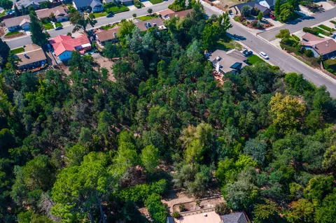 3870 Rushmore Dr, Redding, CA 96001 photo 32