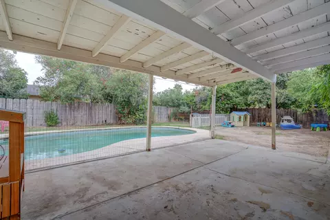 Exterior - 1130 Shasta Ave, Red Bluff, CA 96080 photo 5 of 8