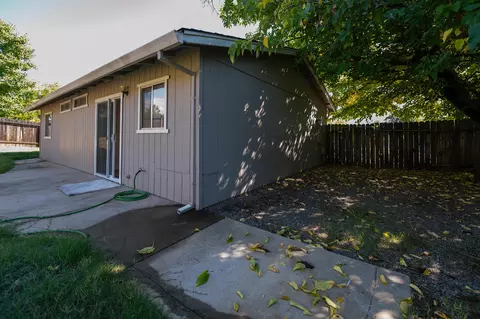 1079 Jaxon Way, Redding, CA 96003 photo 15