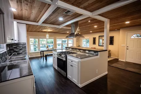 4549 Chippewa Ln, Redding, CA 96003