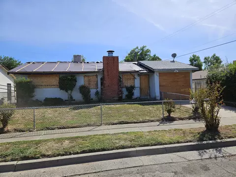 3002 Aster St, Anderson, CA 96007