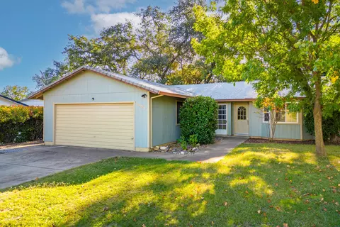 1993 Carleton St, Redding, CA 96002 photo 1