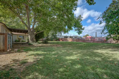 2230 Concord Ln, Redding, CA 96001 photo 43