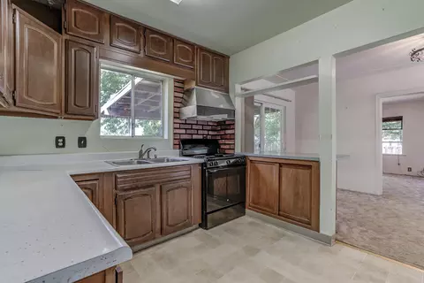 2230 Concord Ln, Redding, CA 96001 photo 16