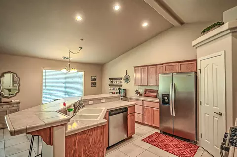 647 Valleybrook Dr, Redding, CA 96003 photo 7