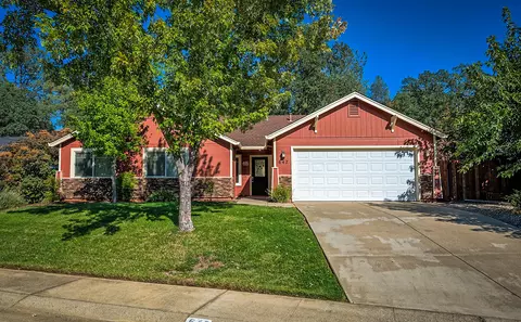 647 Valleybrook Dr, Redding, CA 96003 photo 2