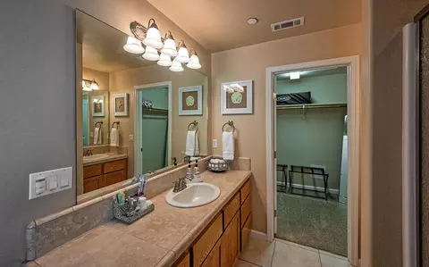 647 Valleybrook Dr, Redding, CA 96003 photo 21