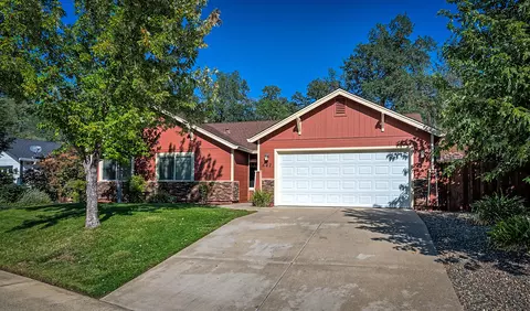 647 Valleybrook Dr, Redding, CA 96003 photo 3