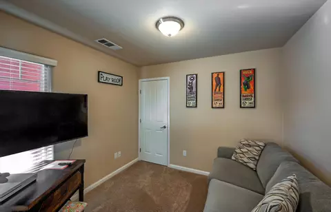 647 Valleybrook Dr, Redding, CA 96003 photo 31