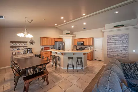 647 Valleybrook Dr, Redding, CA 96003 photo 10