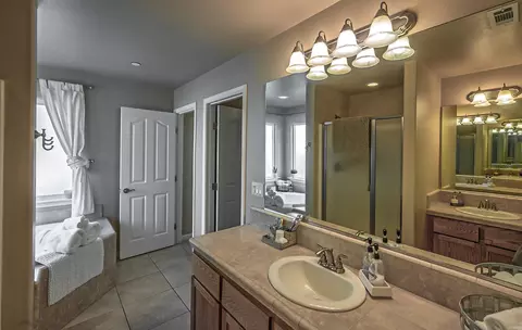 647 Valleybrook Dr, Redding, CA 96003 photo 17