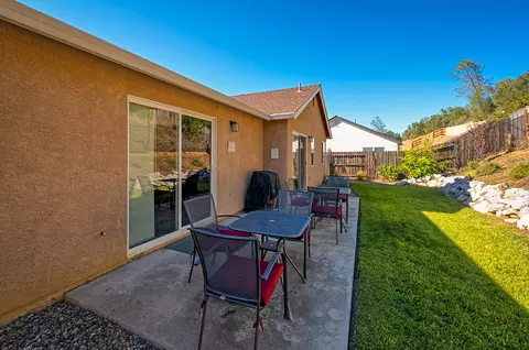 647 Valleybrook Dr, Redding, CA 96003 photo 33
