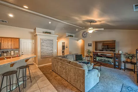 647 Valleybrook Dr, Redding, CA 96003 photo 12