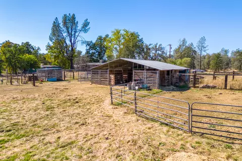 12141 Cinder Rd, Redding, CA 96003 photo 20
