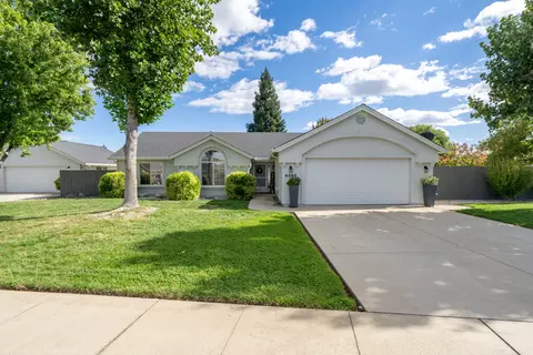4395 Singing Wind Ct, Redding, CA 96001