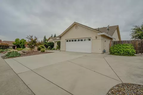 1014 River Ridge Dr, Redding, CA 96003 photo 46