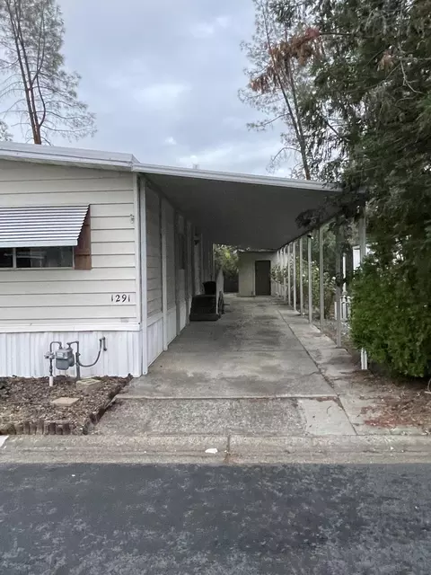 1291 Menomenee Ln, Redding, CA 96003 photo 2